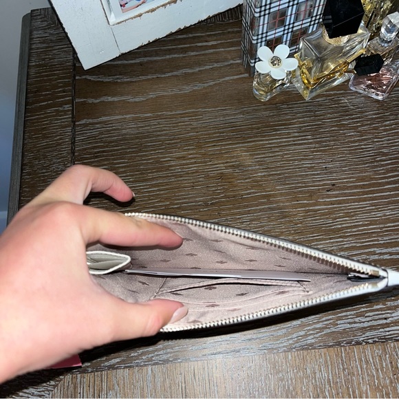 Kate Spade Wristlet - Picture 4 of 4